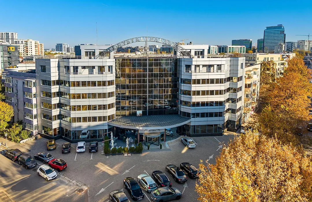 Crystal Palace Hotel-1