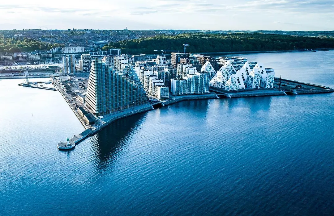 Best Private Seaview Apartment - 2 Balconies, 11Th Floor, Elevator, Friendly Lively Area-1