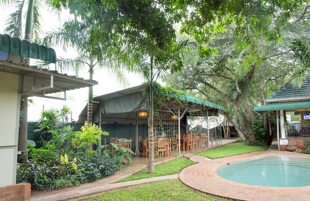 Livingstone Lodge-1