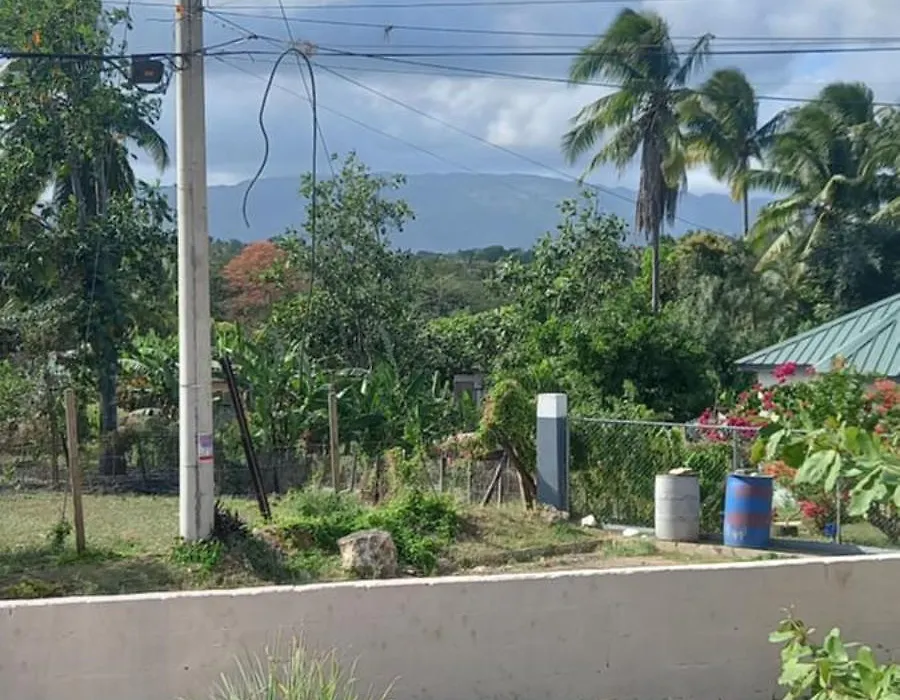 Riverview Retreat - 2 Bed Escape In Linstead-1