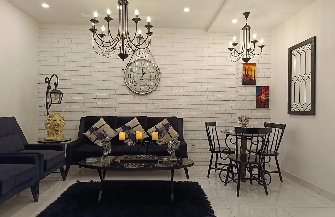Luxury 1Bhk With Balcony & Stunning City Views-1