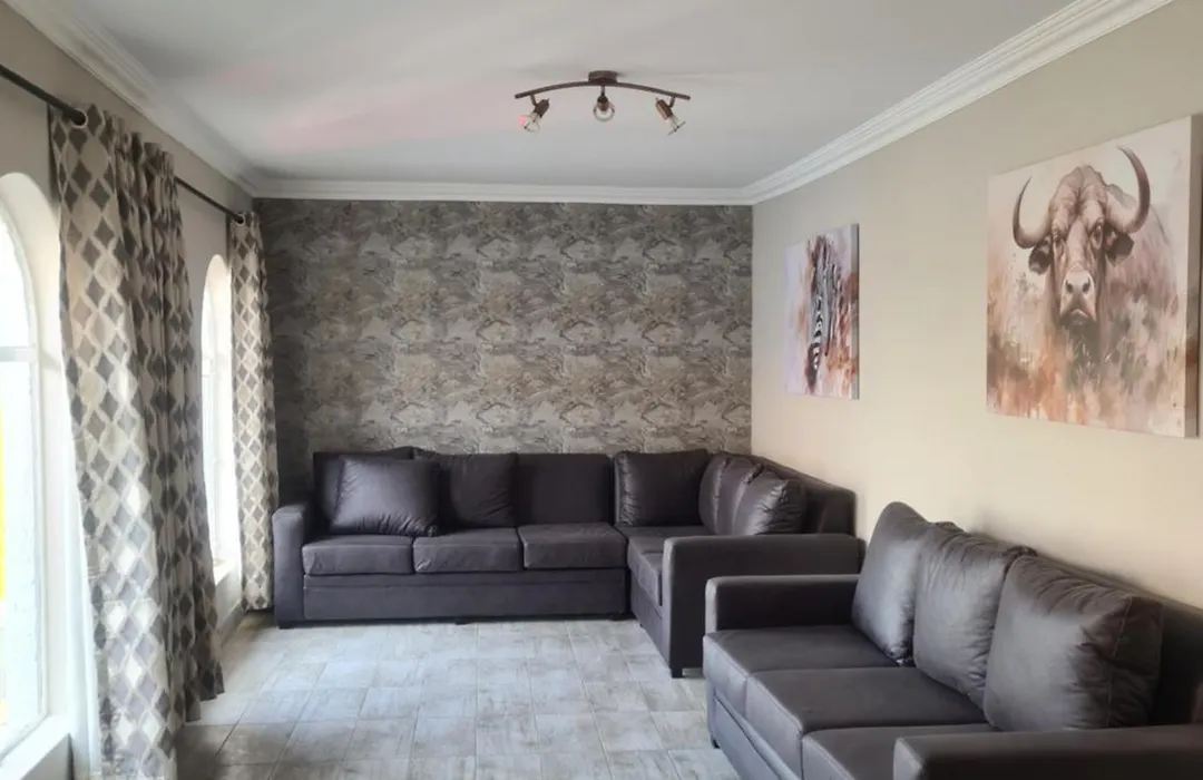 Airport Lodge Or Tambo-1