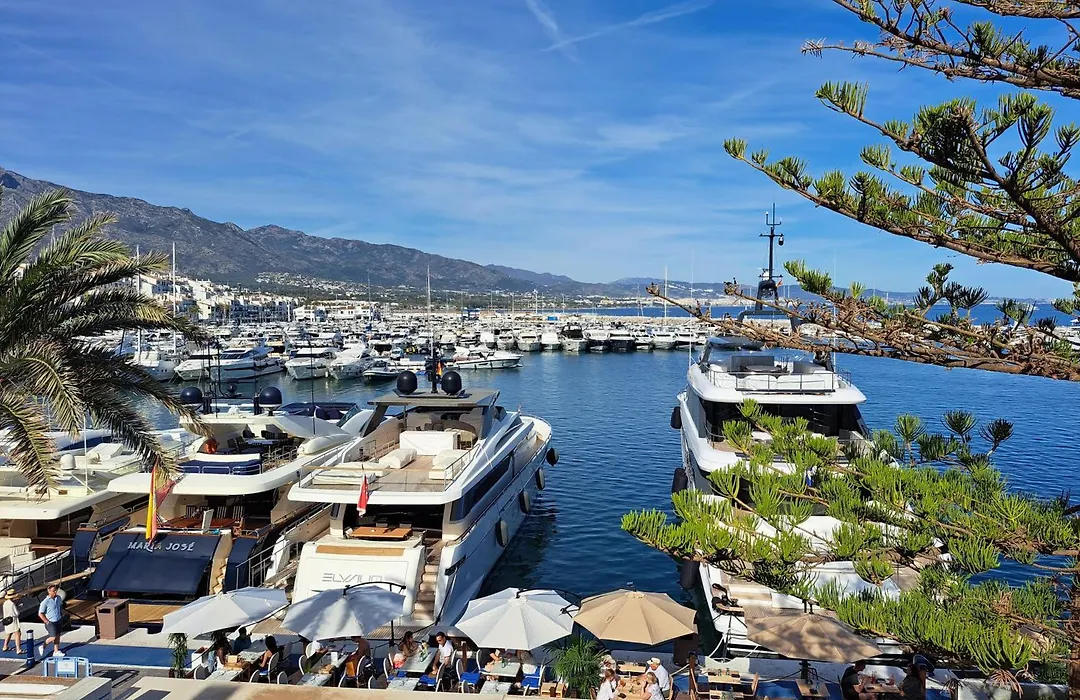 Huge Penthouse With Private Suites Shared Terrace And Kitchen Best Views-1