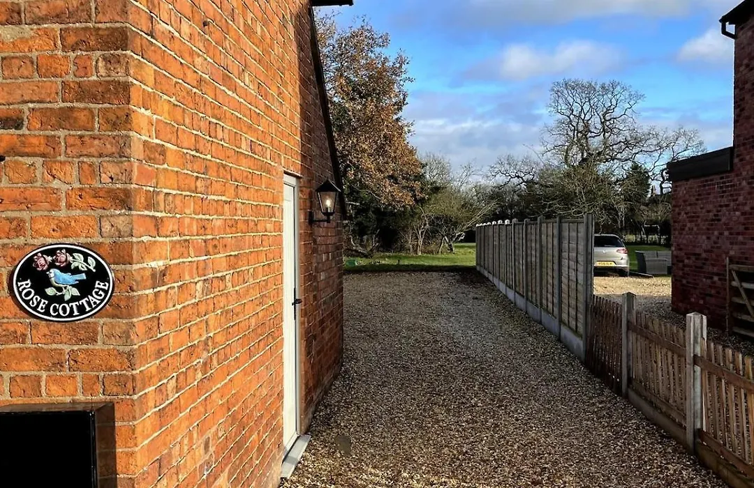Spacious Family Friendly Cottage-1