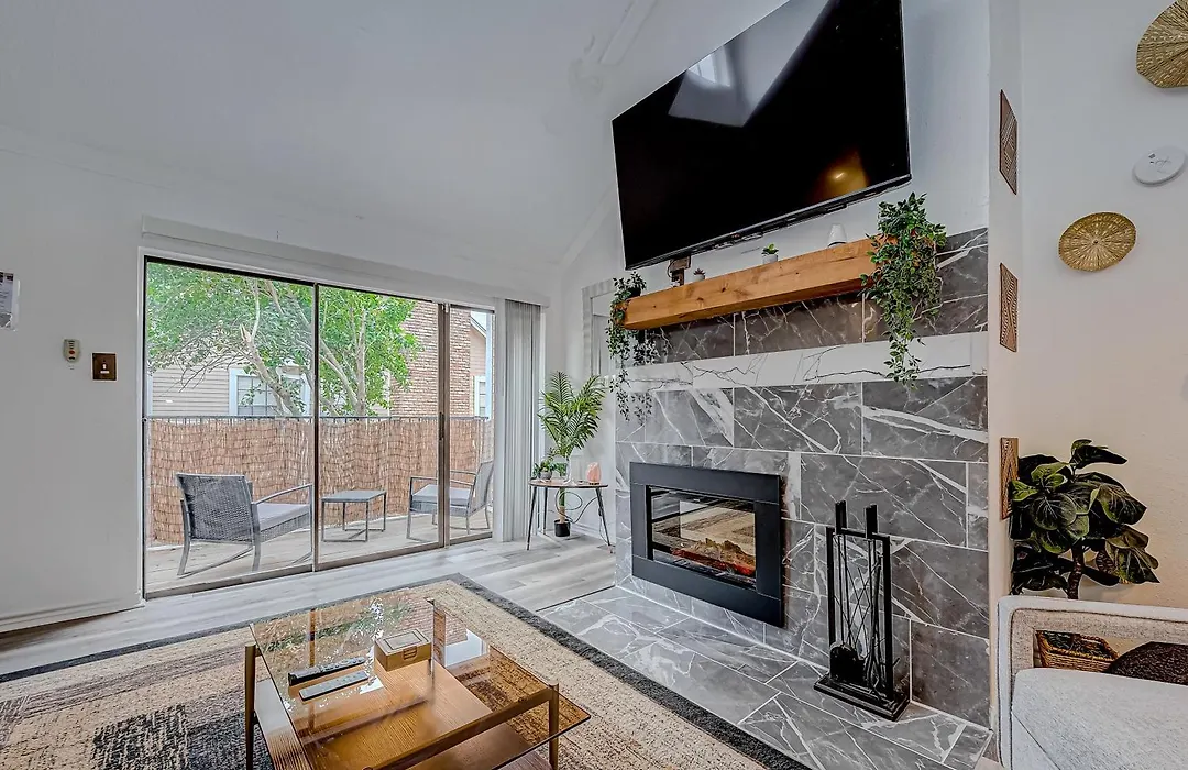 Upscale 1Br Condo In Med Center-1