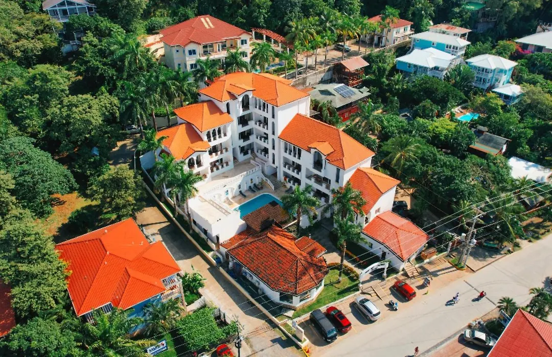 West Bay Colonial-1