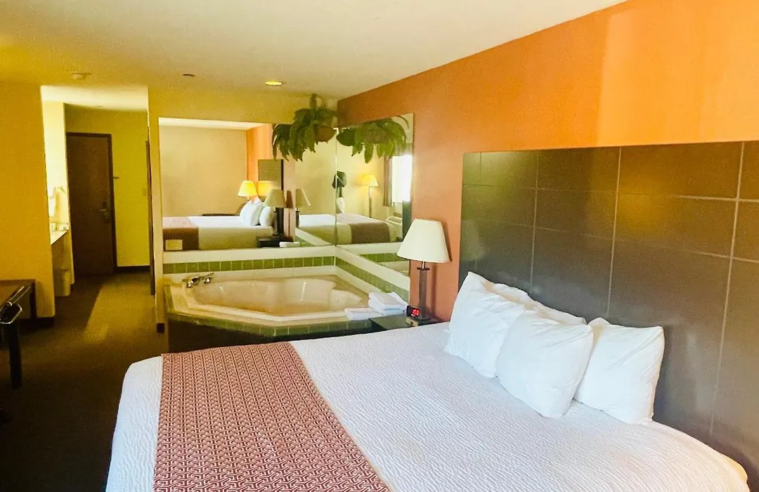 Baymont By Wyndham Indianapolis-1