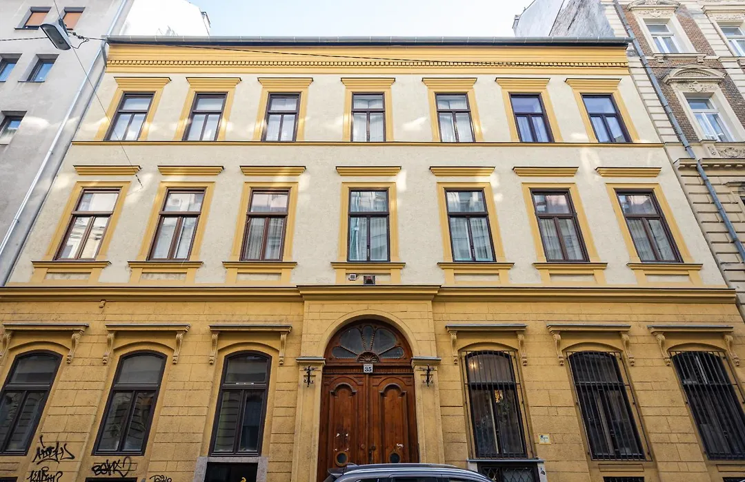 D35 - Chic Boutique Apartments By Bqa-1