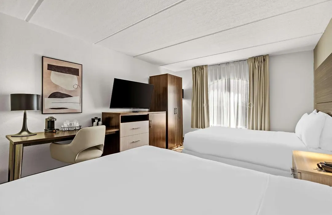 Sonesta Essential Orlando Airport-1