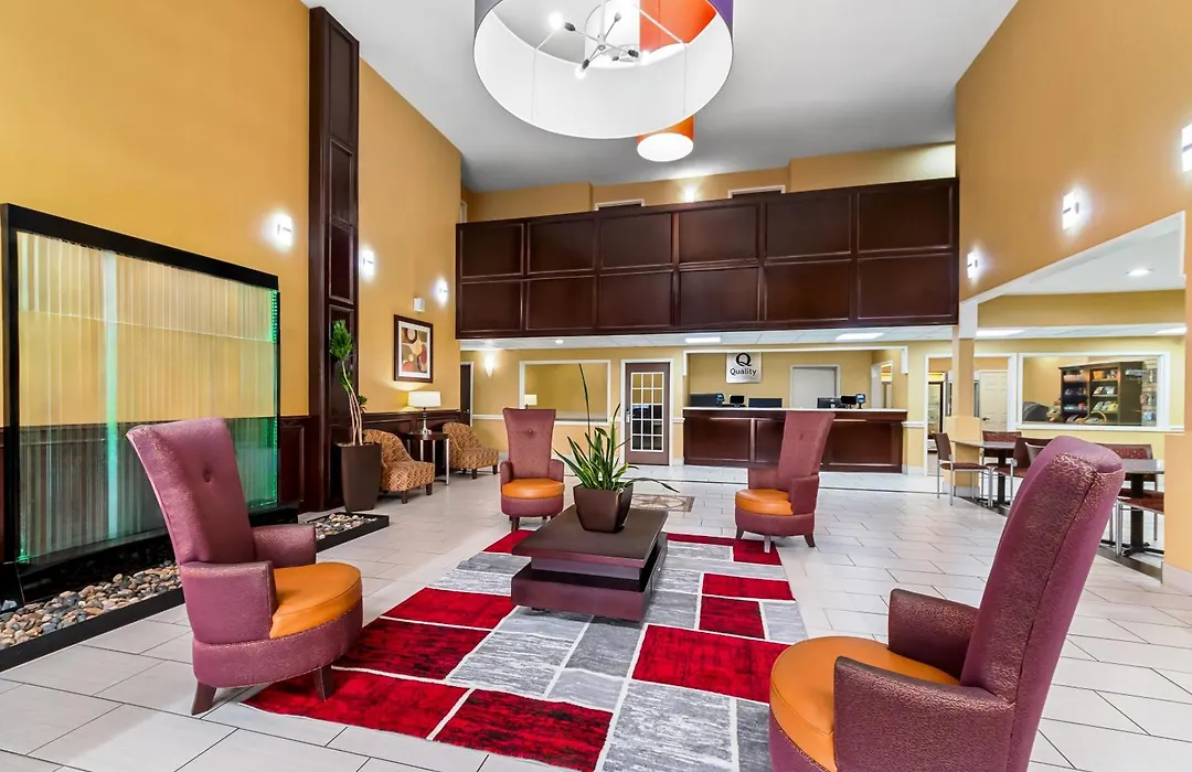 Quality Inn & Suites San Antonio Airport - Stone Oak-1