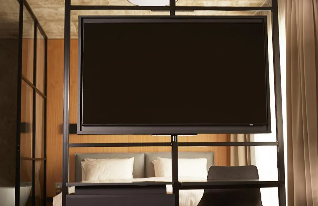 Air Hotel-1