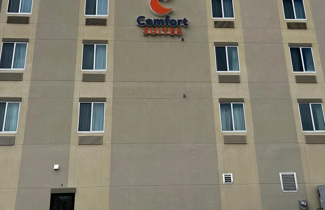 Comfort Suites Denver International Airport-1