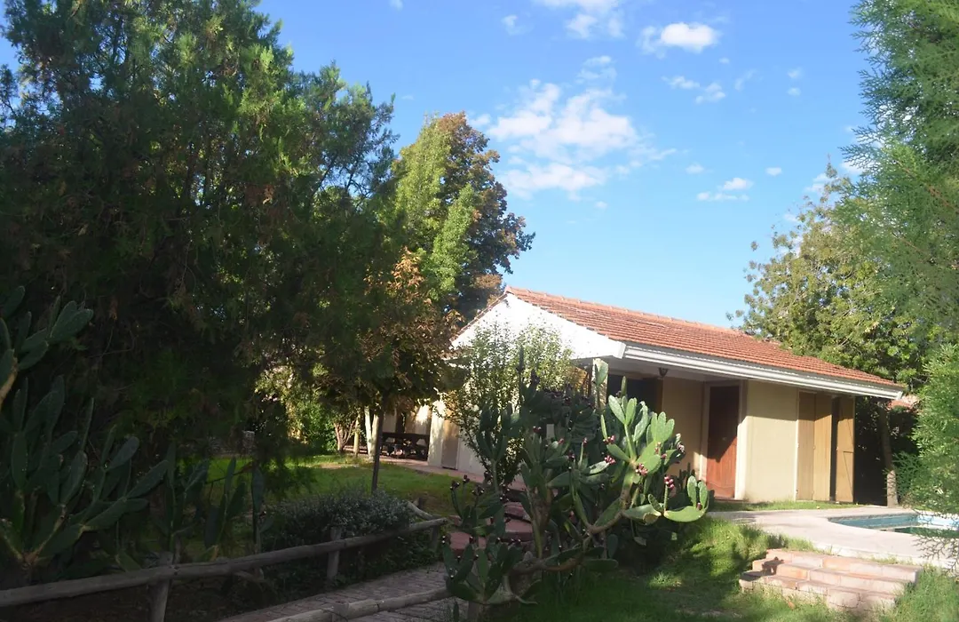 Hermosa Casa En Zona De Bodegas De Mendoza-1