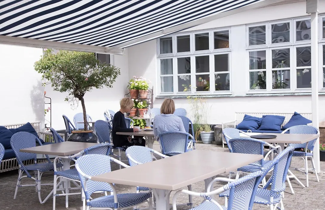 Rodvig Kro Og Badehotel-1