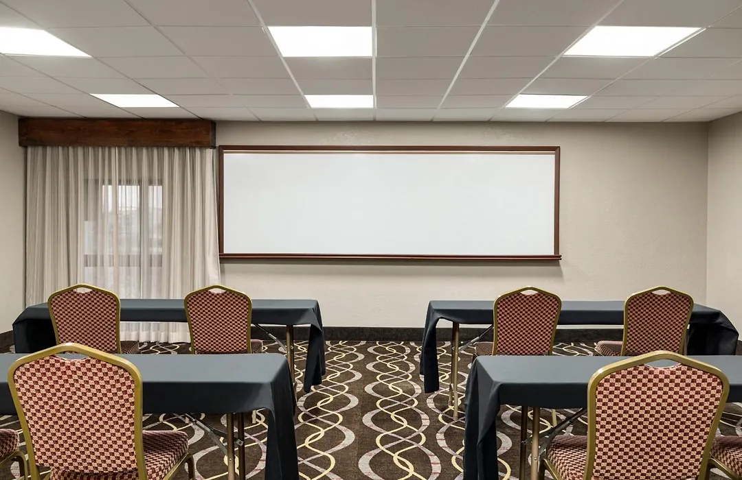 Americinn By Wyndham Grand Rapids Airport North-1