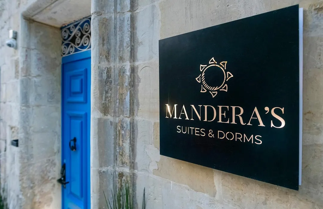 Mandera'S Boutique Suites & Dorms-1