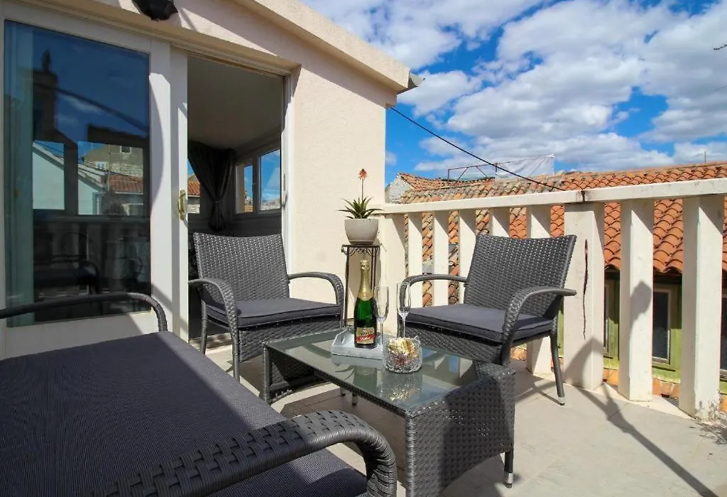Villa Varos-Charming Stone House In Split Old Town-1