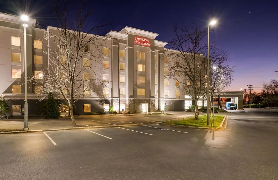 Hampton Inn & Suites Charlotte-Airport-1