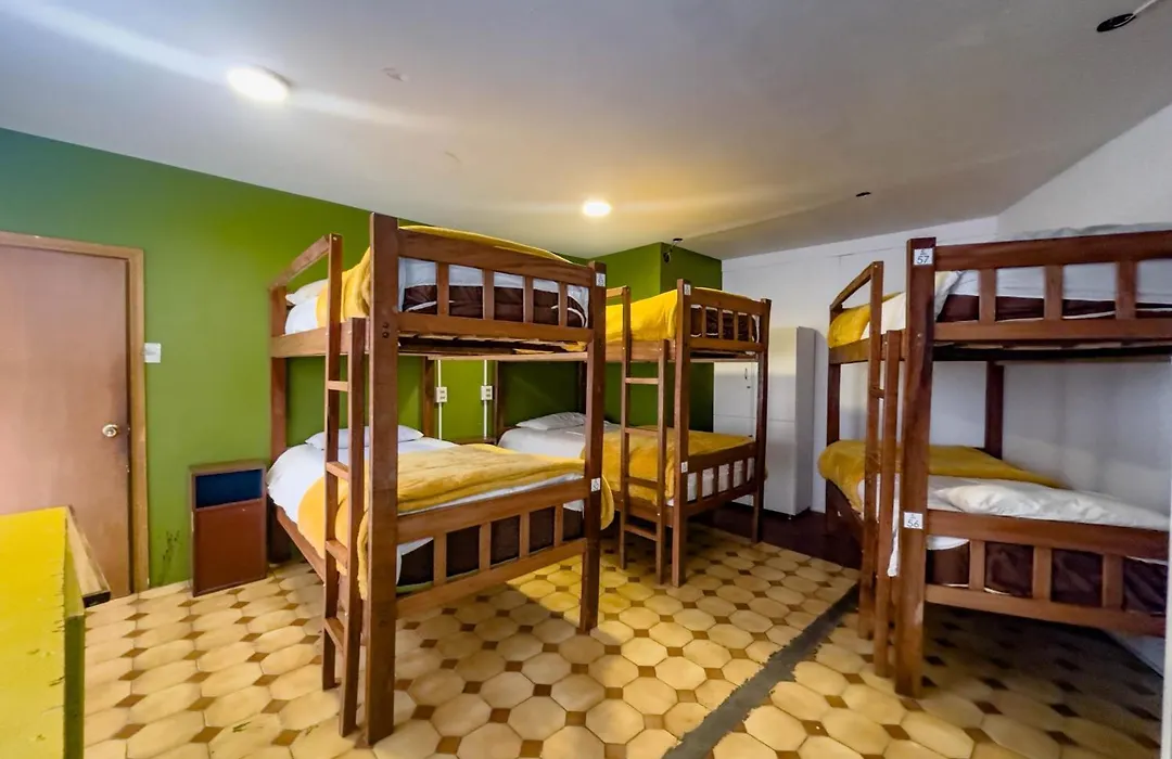Lobo Hostel La Paz-1