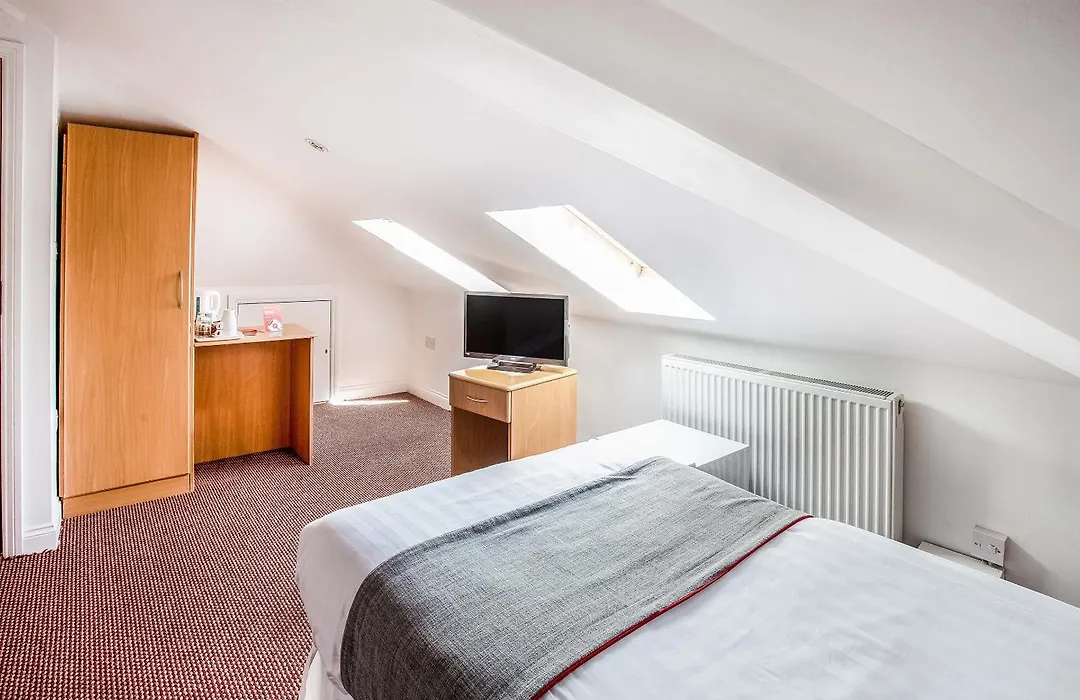 London Guest House By Oyo - Acton-1