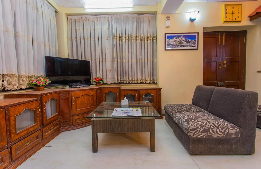 Oyo 232 Hotel Titanic Pvt. Ltd-1