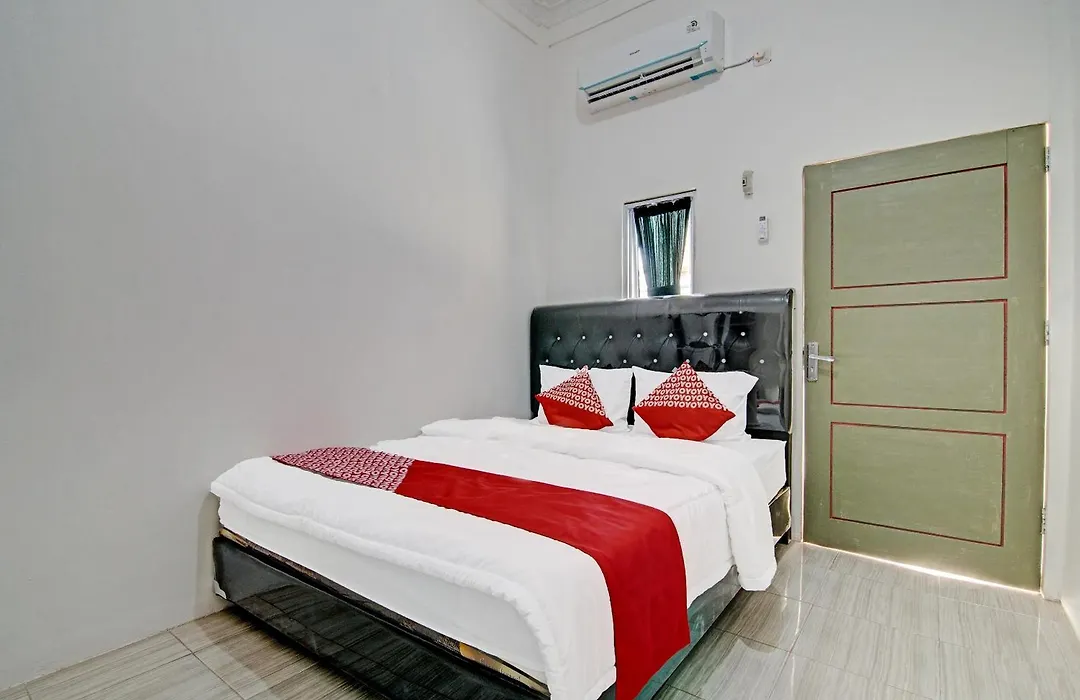 Oyo 91505 Elif Homestay Syariah-1