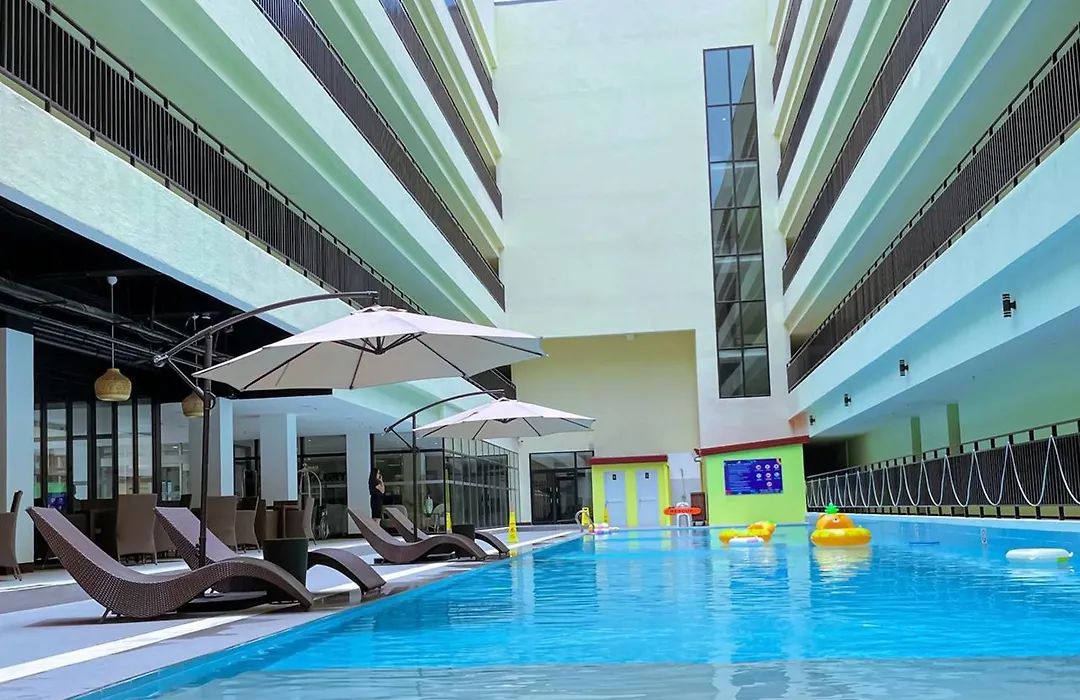 The Glory Hotel-1