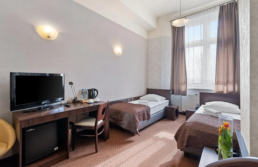 Hotel Diament Economy Gliwice-1