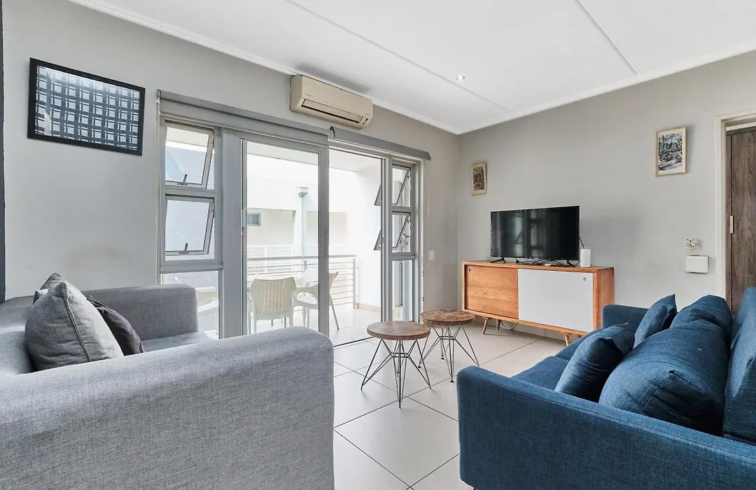 Central Sandton Stay In Spacious 2Br Apt , Close To Sandton City With Fast Wifi, Gym & Pool-1