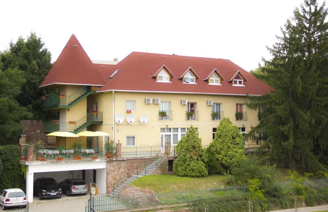 Gutenberg Villa-1