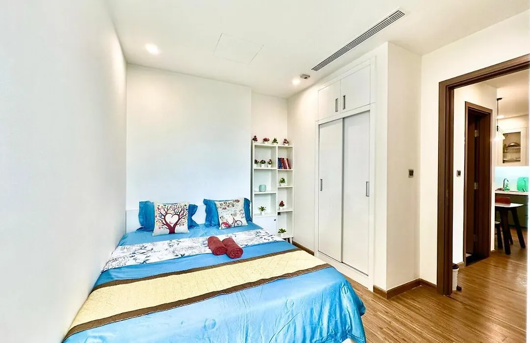 Beautiful Two Bedroom Apt Close To National Convention Center-1