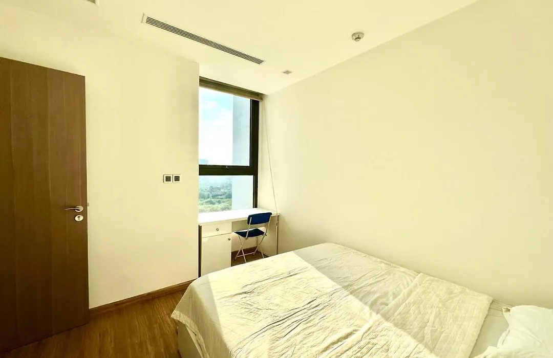 Delux Two Bedroom Apartment In Vinhomes Green Bay Near Marriott And Keangnam-1