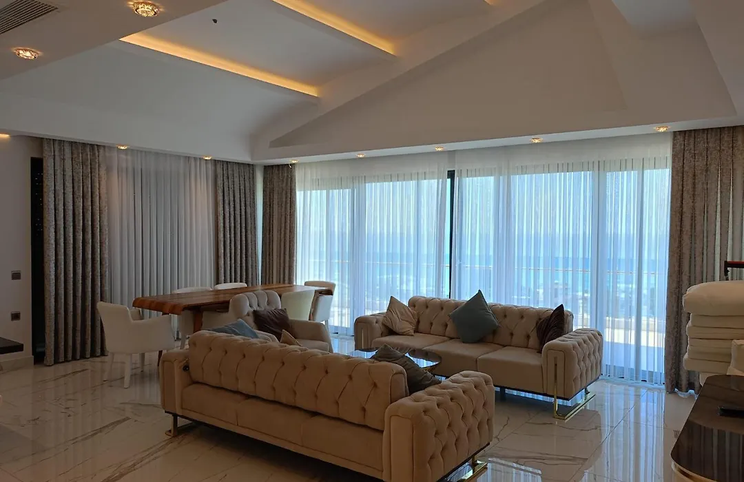 Elite Luxury Suite & Spa-1