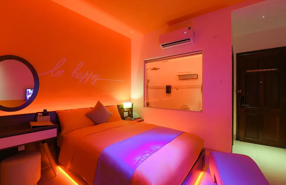 Chiic House 4 - Khach San Tinh Yeu-1