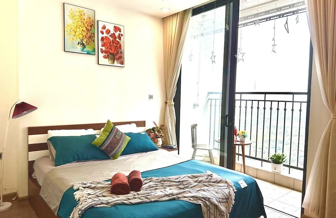 Walking Lake, Pool, Gym, Tennis & Volleyball Yard Delux Studio Apt-1