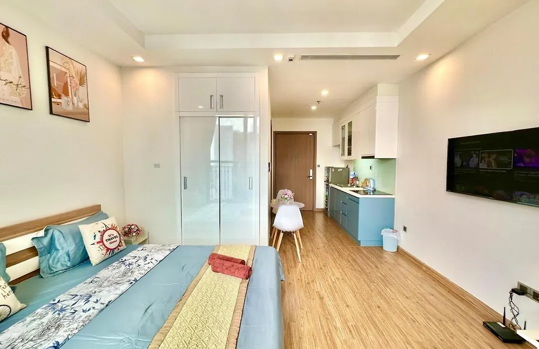 Deluxe Studio Room, Central Location, Quiet Place, Quick To Airport-1