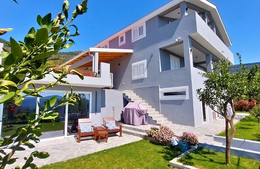 Mio Monte Apartments - Free Parking And Wi-Fi - Calm, Garden, See And Mountain View, Tivat - Porto Montenegro 2Km-1