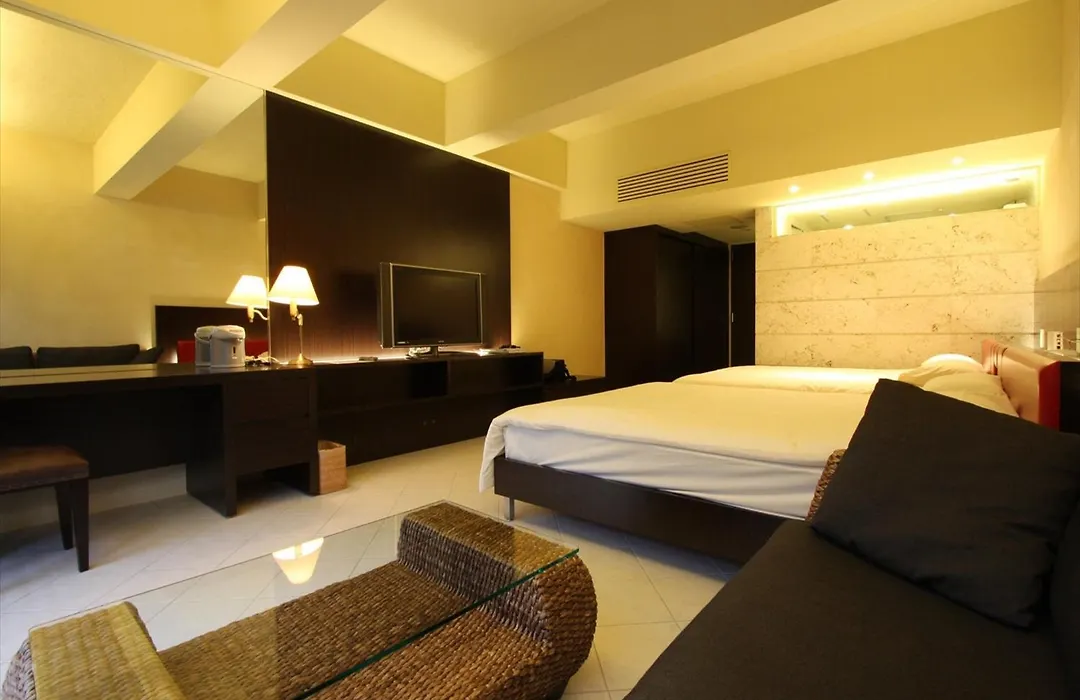 Palace In Moon Beach-1