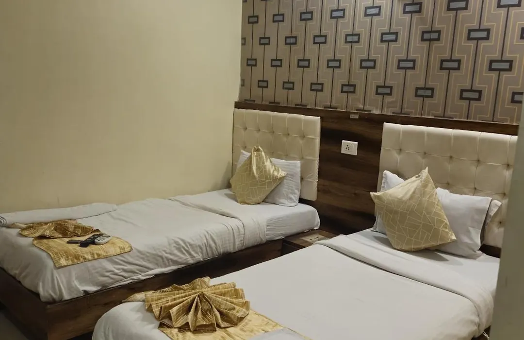 Hotel Crystal Park Near Nesco Exhibition Center-1