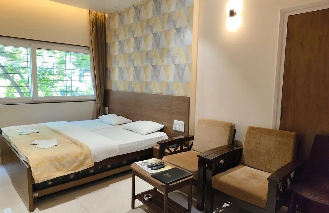 Hotel Shreyas-1