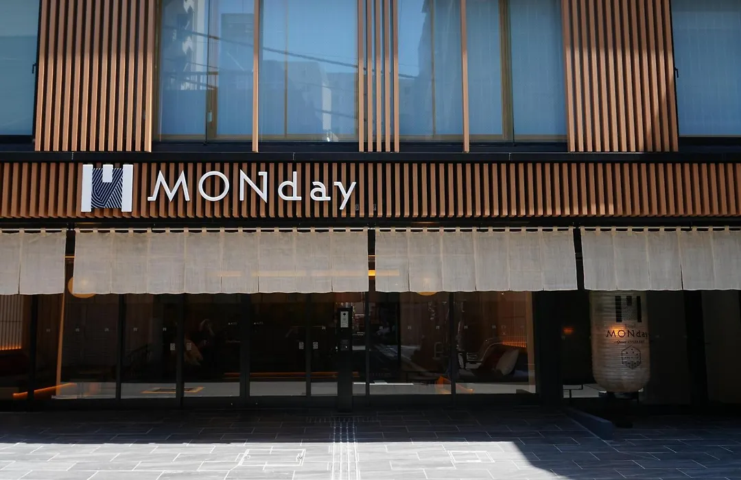 Premium Apart Monday Ginza East-1