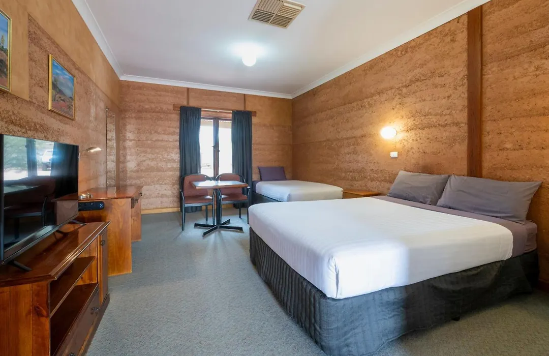 Mud Hut Motel-1