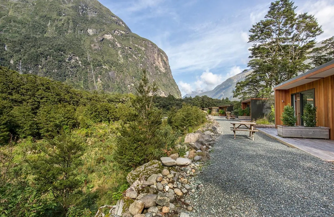 Milford Sound Lodge-1