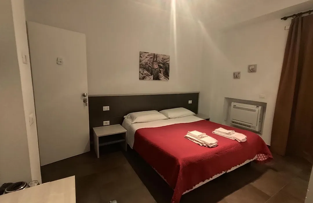Belvedere Rooms Guest House-1