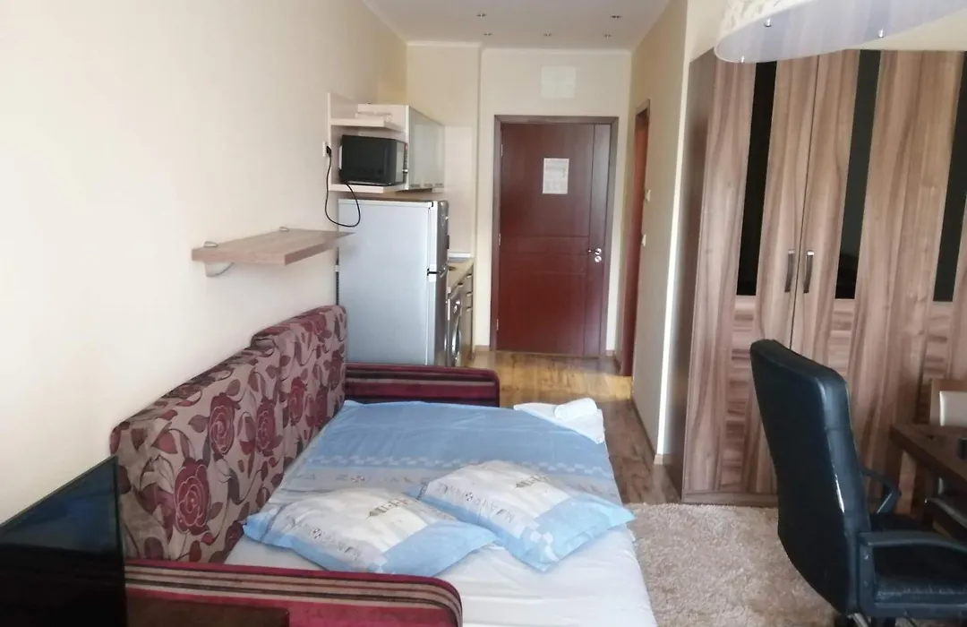 Apart Hotel Golden Line Private Apartments-1