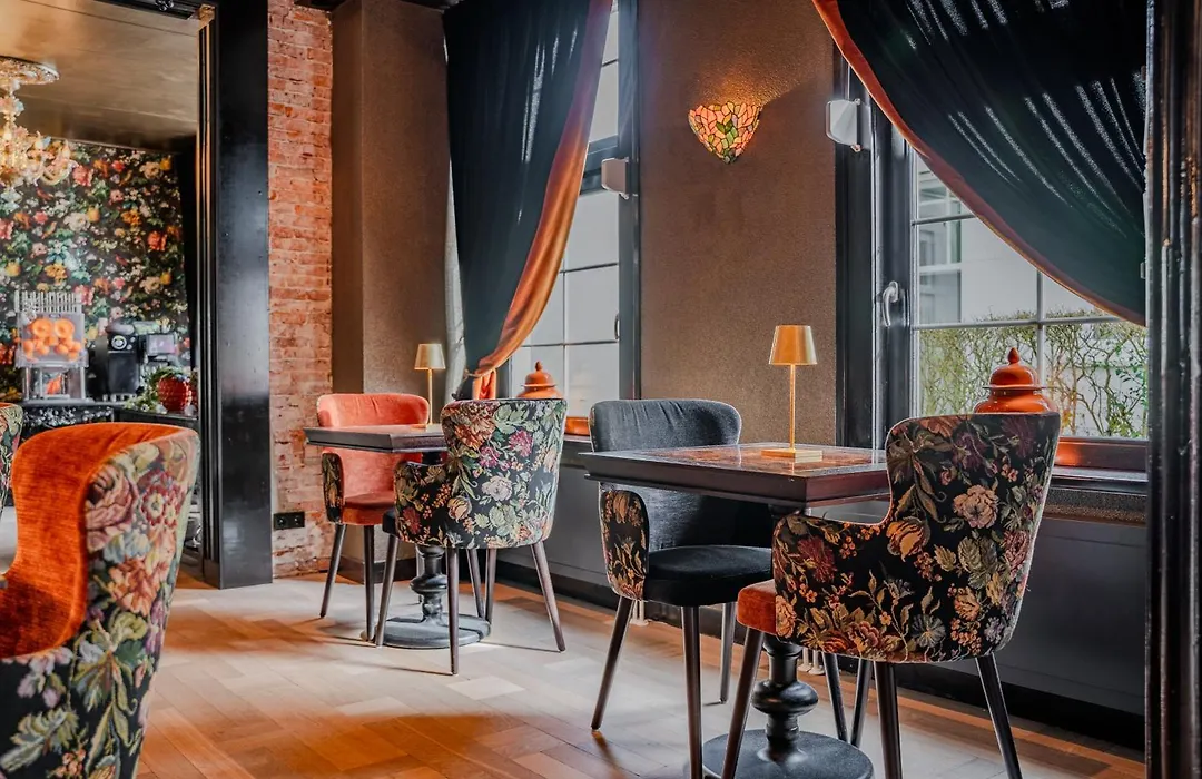 Boutique Pension Code Rose-1
