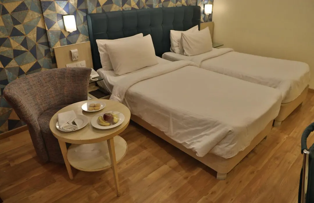 Sarovar Portico Naraina, Hotel-1
