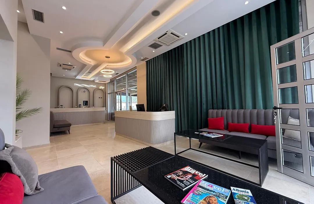 Hotel Royal-1