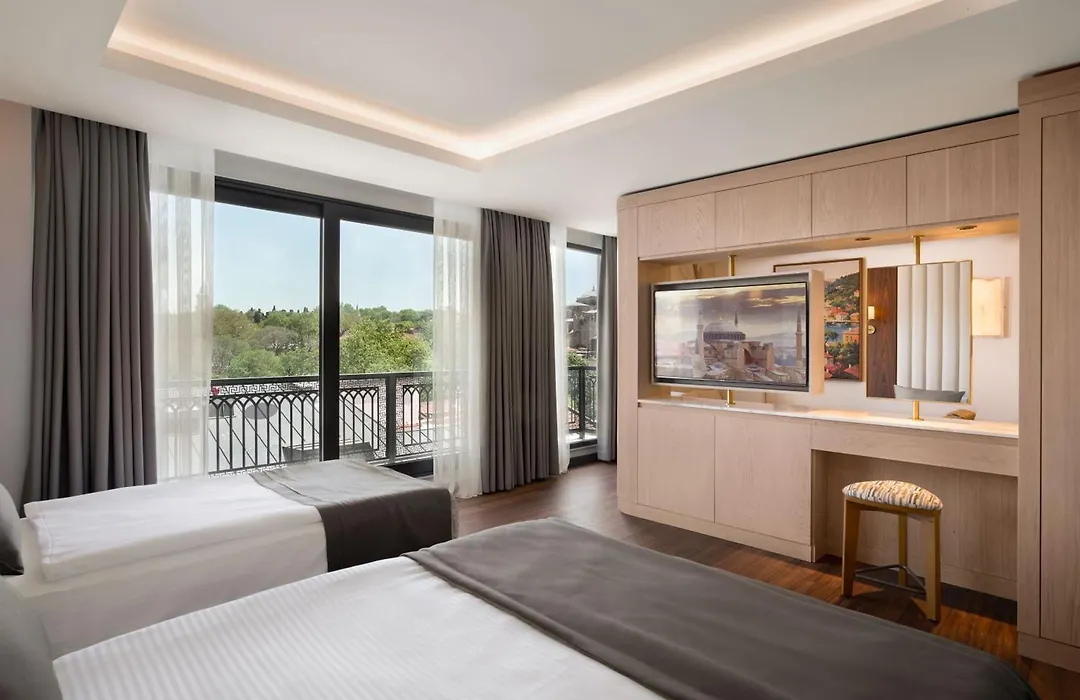 Shining Star Hotel-1