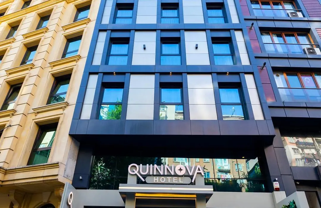 Quinnova Hotel-1
